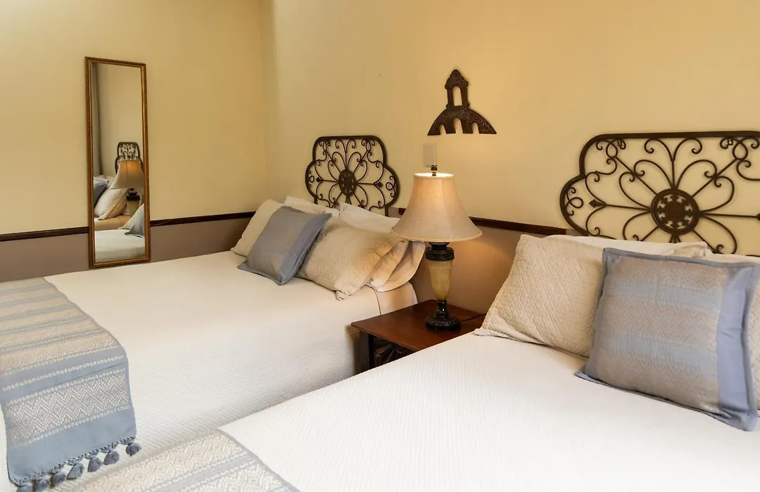 Hostal Villa Toscana-1